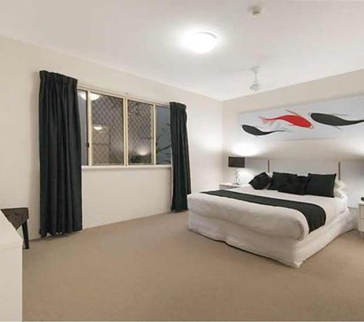 Lennox Beach Resort