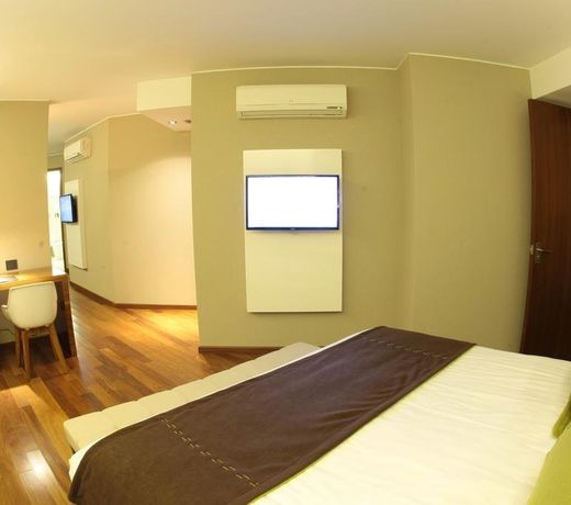 Yrigoyen 111 Hotel