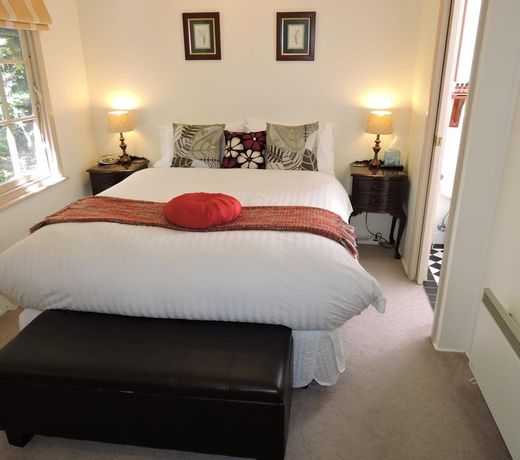 KUBBA ROONGA GUESTHOUSE - Boutique Luxury Spa Retreat