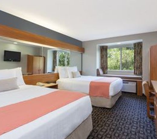 Microtel Inn And Suites Brunswick