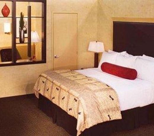 DoubleTree by Hilton Baton Rouge