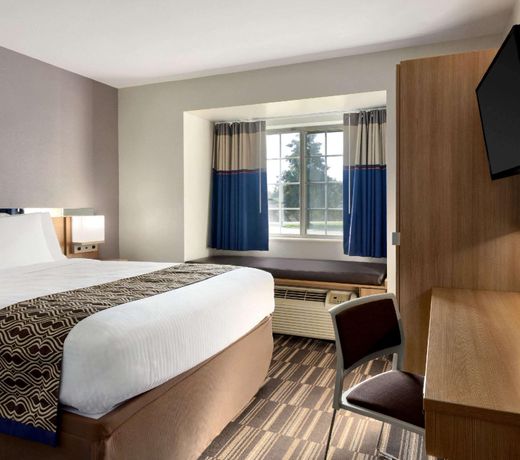 Microtel Inn & Suites by Wyndham Baton Rouge