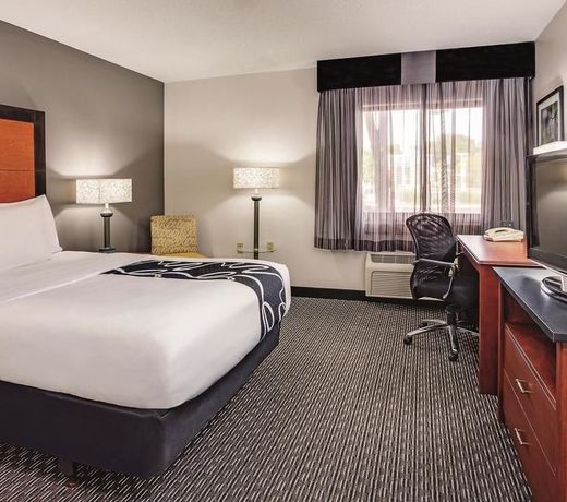 La Quinta by Wyndham Baton Rouge Siegen Lane