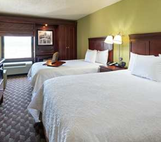 Hampton Inn I-10 & College Drive
