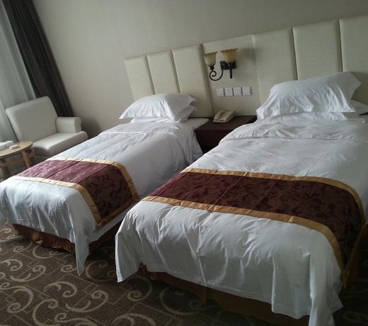 Xinxiang Zhongzhou Yihe Hotel