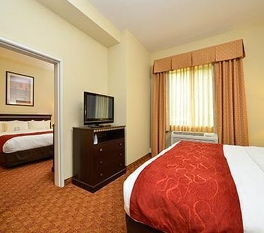 Comfort Suites Eugene