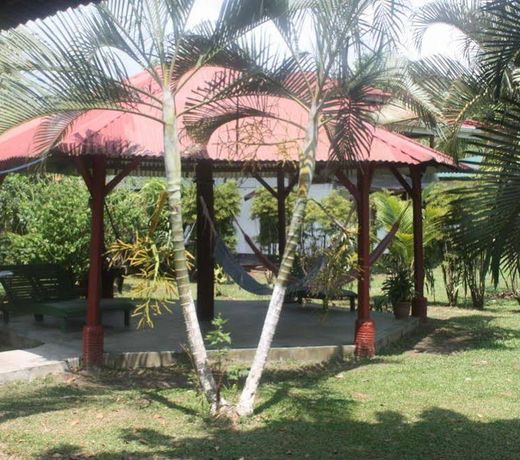CHINITAS LODGE