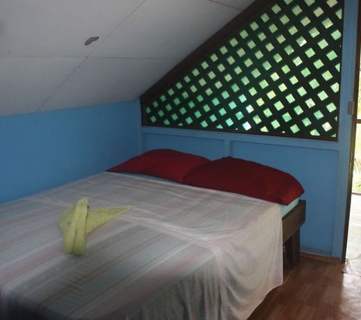CHINITAS LODGE