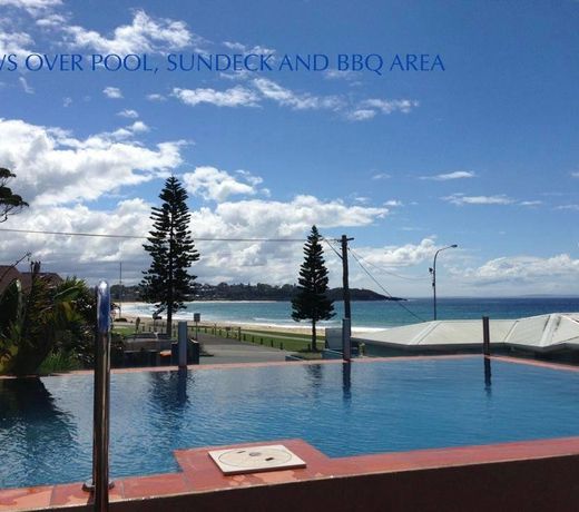 Beach House Mollymook