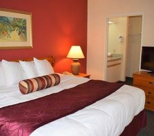Baymont by Wyndham Wichita East