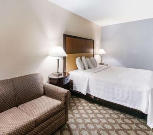 Econo Lodge Inn & Suites
