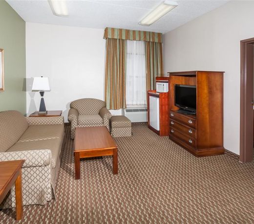 Baymont by Wyndham Lafayette - Purdue University