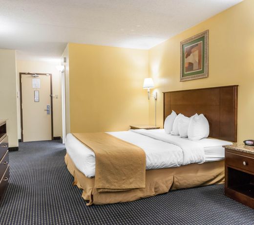 Quality Inn & Suites Lafayette I-65