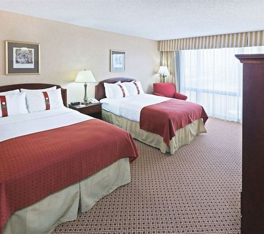 Mcm ElegantAÂ© Hotel & Suites