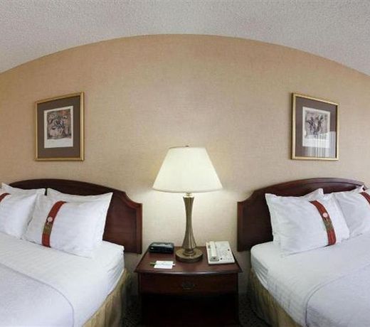 Mcm ElegantAÂ© Hotel & Suites