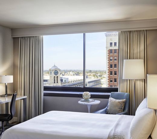 Renaissance Long Beach Hotel