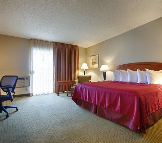 Golden Sails Hotel