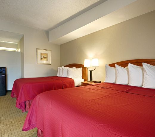 Golden Sails Hotel