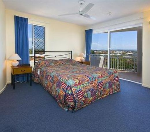 Beachside Resort Kawana Waters