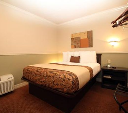 Family Garden Inn & Suites
