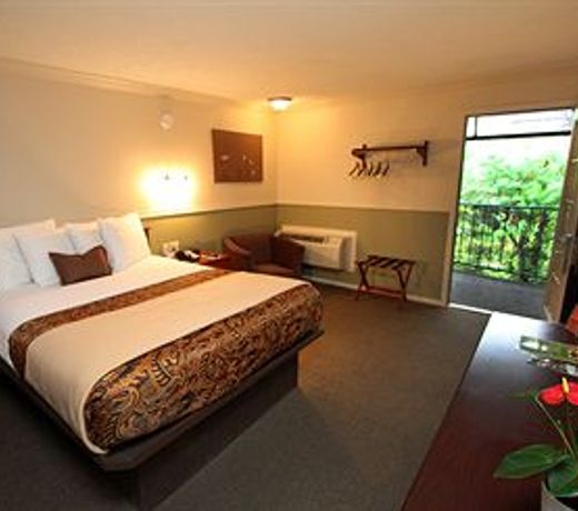 Family Garden Inn & Suites