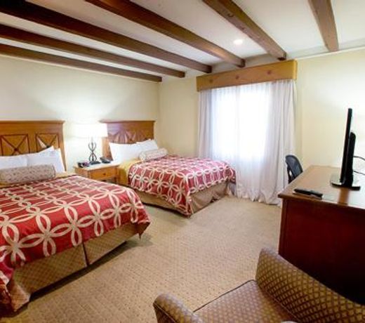 La Posada Hotel & Suites