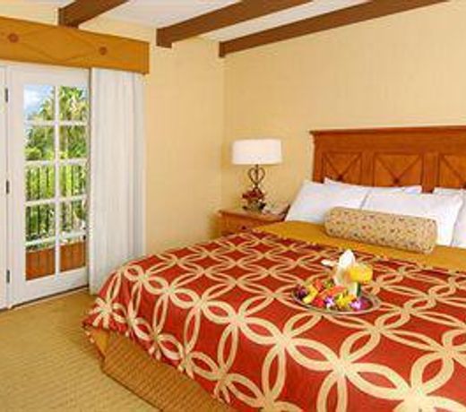 La Posada Hotel & Suites