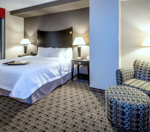 Hampton Inn & Suites Montgomery-Downtown