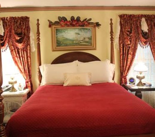 Red Bluff Cottage Bed & Breakfast
