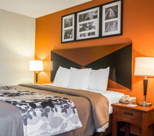 Sleep Inn & Suites East Chase