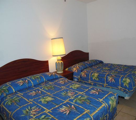 Grassy Flats Resort & Beach Club