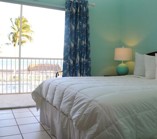 YELLOWTAIL INN