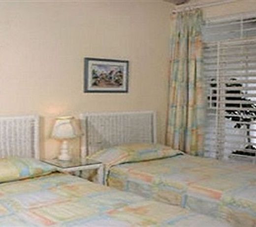 PARADISE CORAL CAY VILLAS
