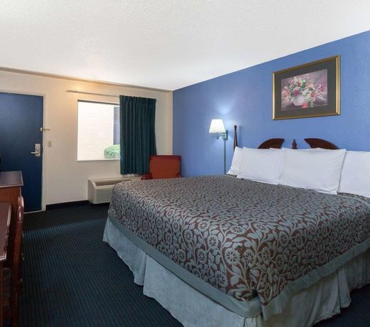 Days Inn by Wyndham Oklahoma City Fairground