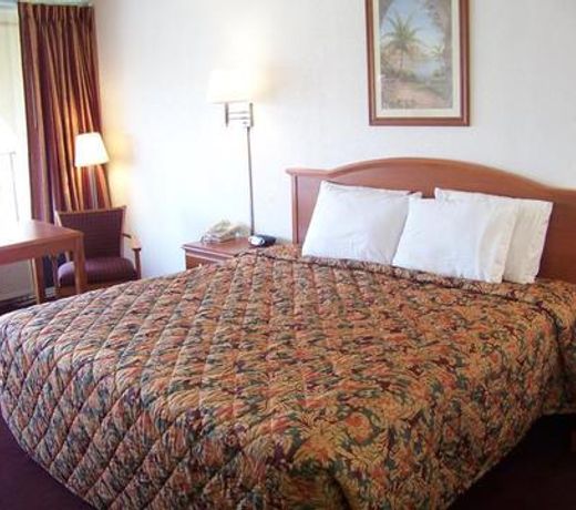 Traveler's Inn & Suites Oklahoma City Airport