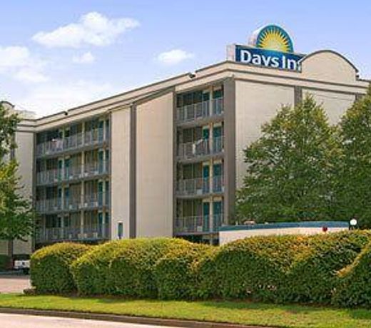 Days Inn by Wyndham Norfolk Military Circle