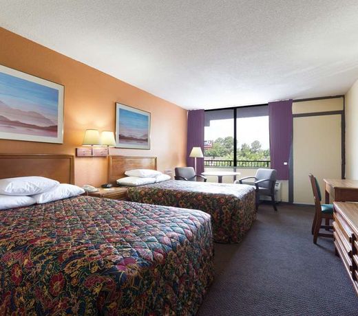 Days Inn by Wyndham Raleigh South