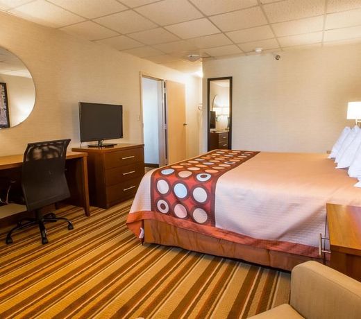 Super 8 by Wyndham State College