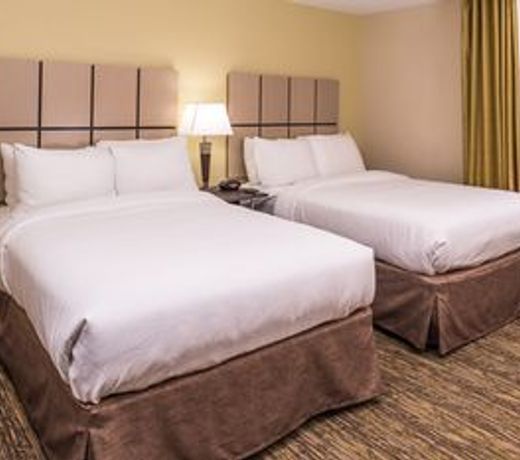 Candlewood Suites Topeka Hotel