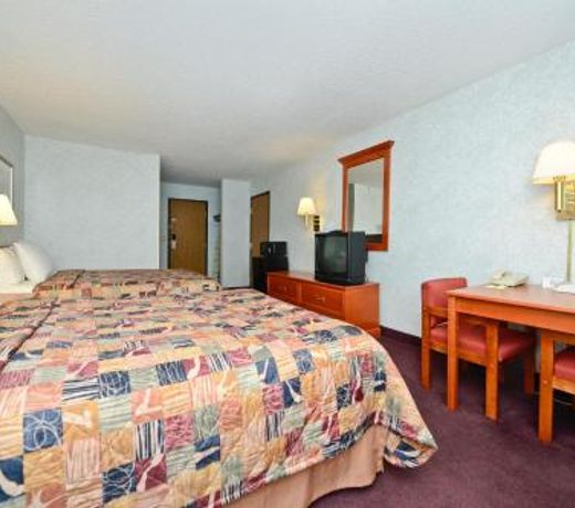 Days Inn by Wyndham Topeka