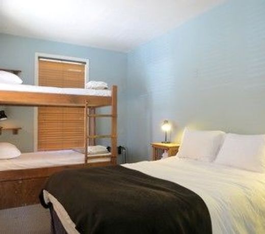 Crested Butte Lodge and Hostel