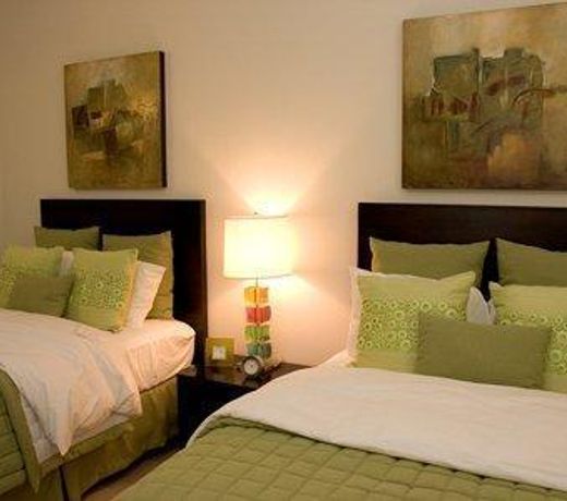 Peninsula Island Resort & Spa