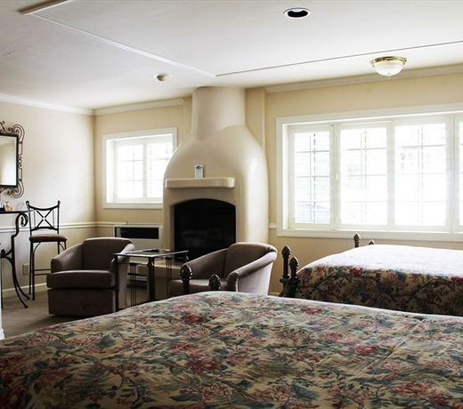 Coachman's Inn, A Four Sisters Inn