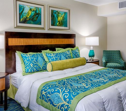 Hollywood Beach Tower by Capital Vacations