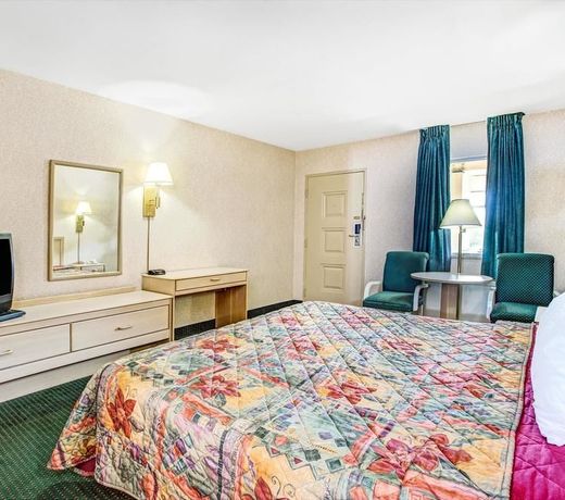 Days Inn by Wyndham Arlington/Washington DC