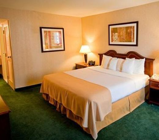 Holiday Inn Arlington at Ballston, an IHG Hotel