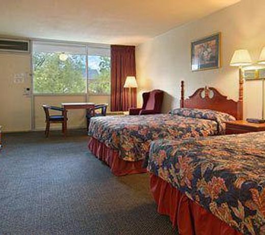 Days Inn by Wyndham Arlington Pentagon
