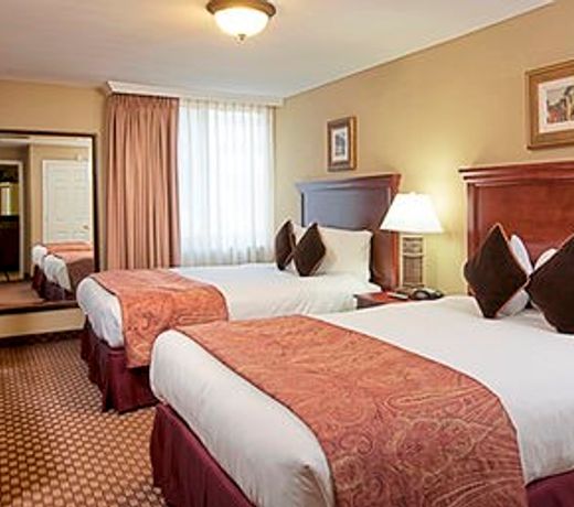Clarion Collection Hotel Arlington Court Suites