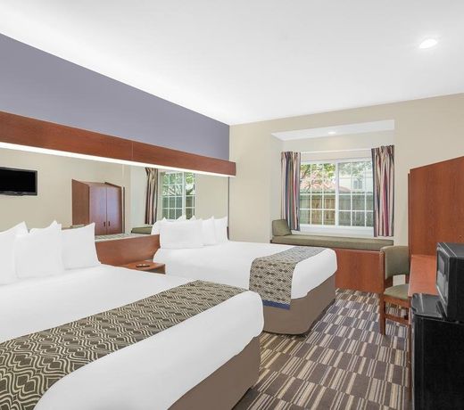 Microtel by Wyndham Bentonville