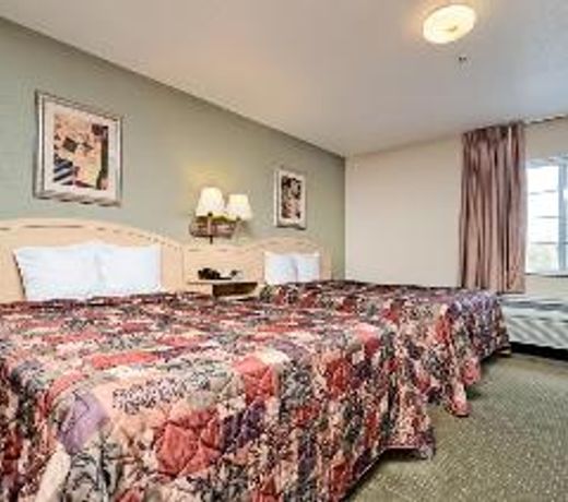 HomeTowne Studios & Suites by Red Roof Bentonville